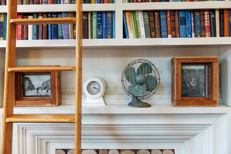 Building Photo - 43 W Markison Ave