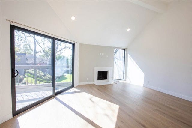 Building Photo - 7 Sweetwater