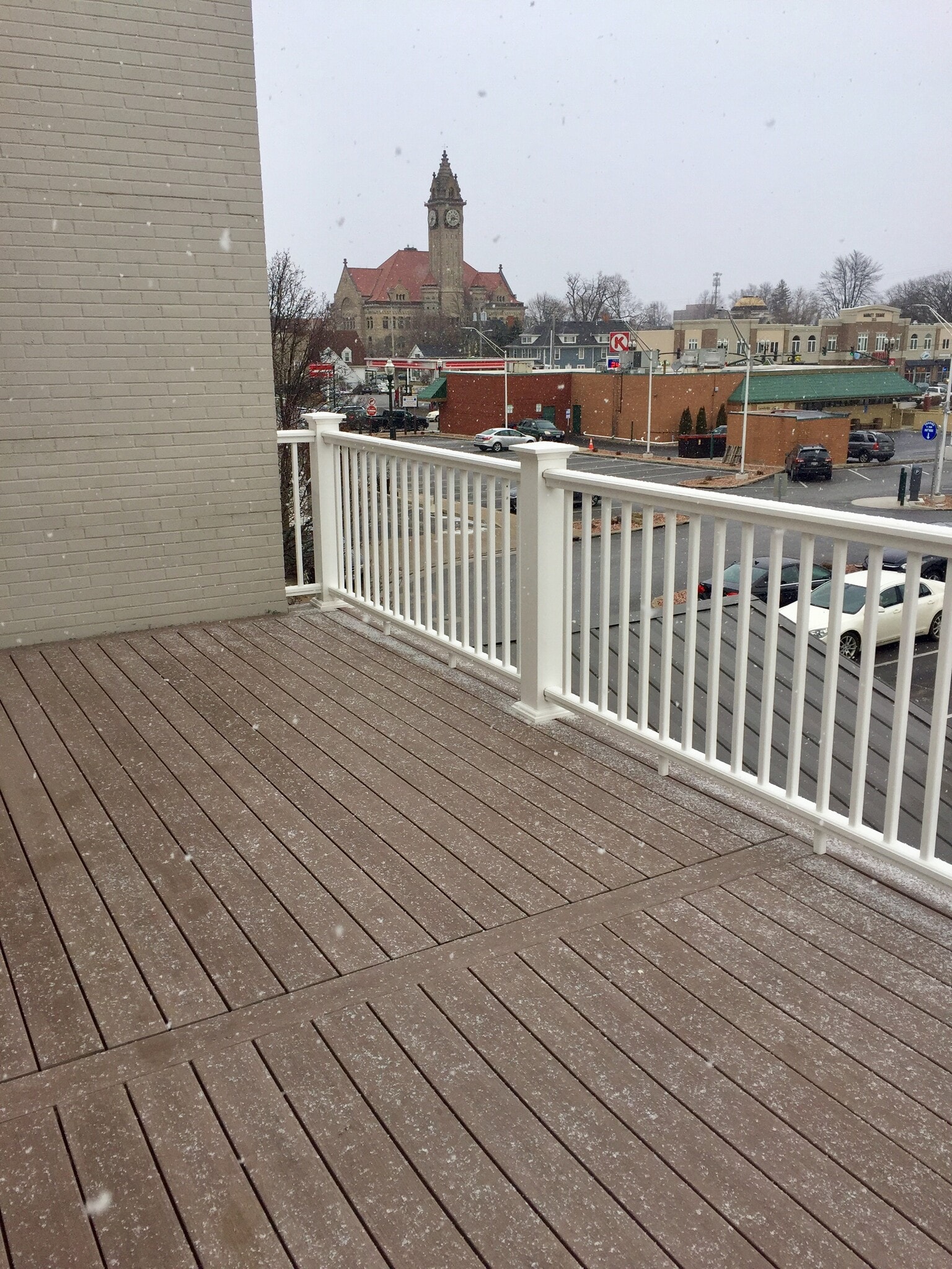 Free Access to Community Deck - 143 S Main St