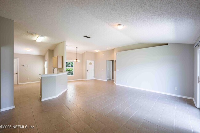 Building Photo - 570 Manship Dr