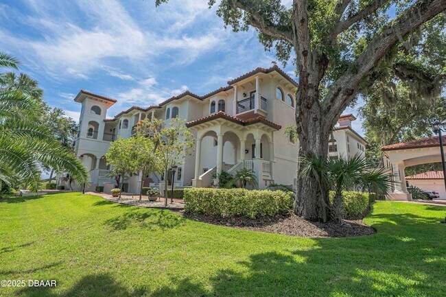 Primary Photo - 5090 Riverside Dr