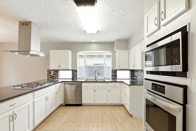 Building Photo - 5438 Garden Village Dr