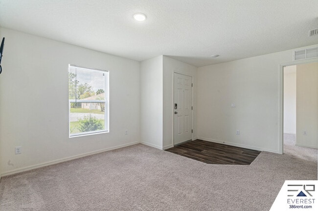 Building Photo - 23 Rocking Horse Dr