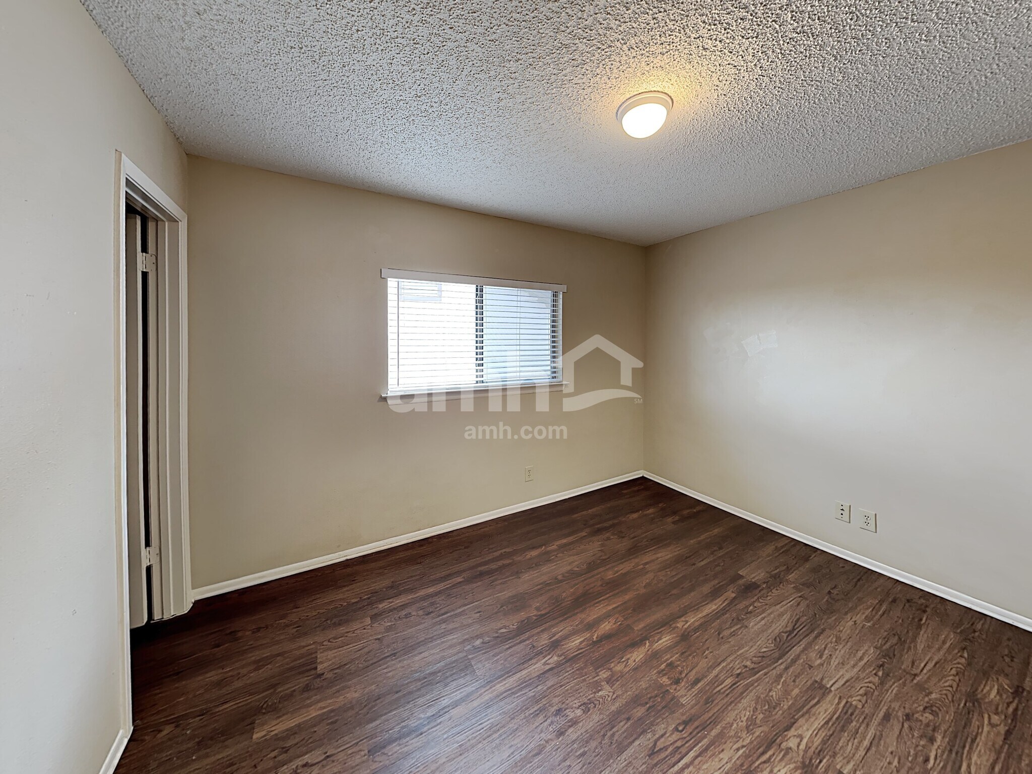 Building Photo - 6678 Snow Meadow Dr