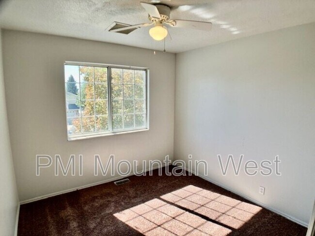 Building Photo - 130 W 1225 N