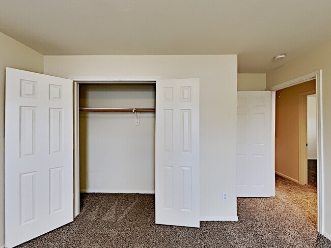 Building Photo - 2411 Lago Mirado Wy