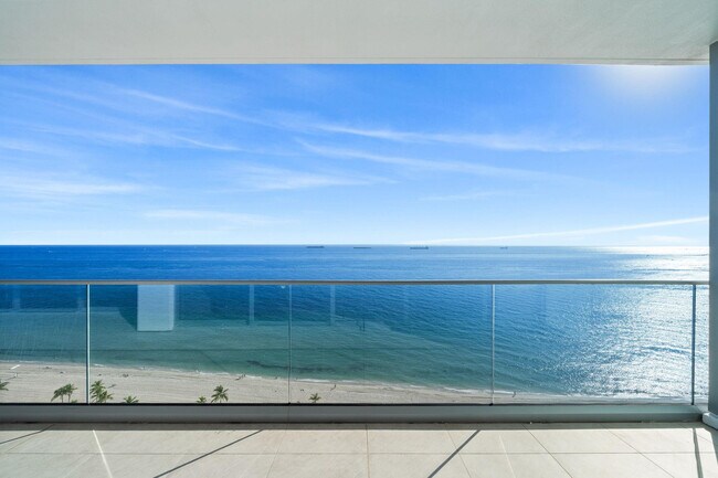 Building Photo - 151 N Seabreeze Blvd