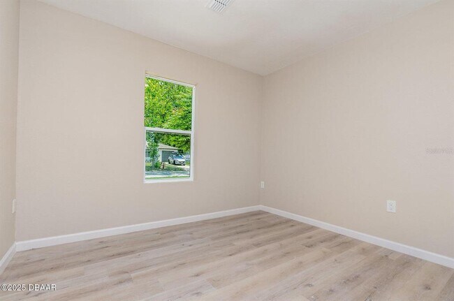 Building Photo - 1808 Green Pl