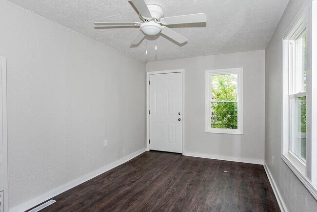 Building Photo - 1226-1222 Shakespeare Ave