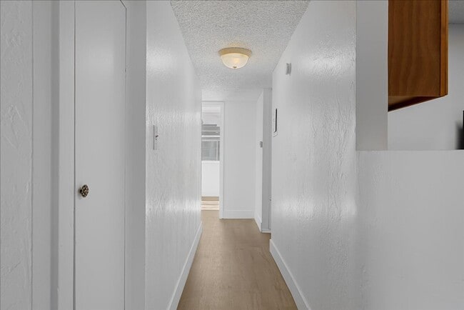 Building Photo - 18620 Hatteras St