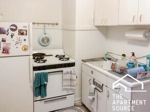 Building Photo - 436 W Surf St