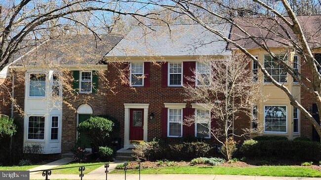 Building Photo - 8931 Park Forest Dr