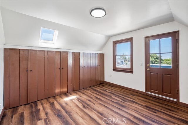 Building Photo - 881 W Upland