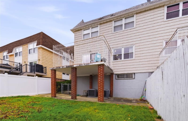 Building Photo - 15-69-1215 215th St