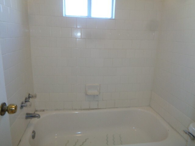 Building Photo - 4358 Queens Retreat Dr