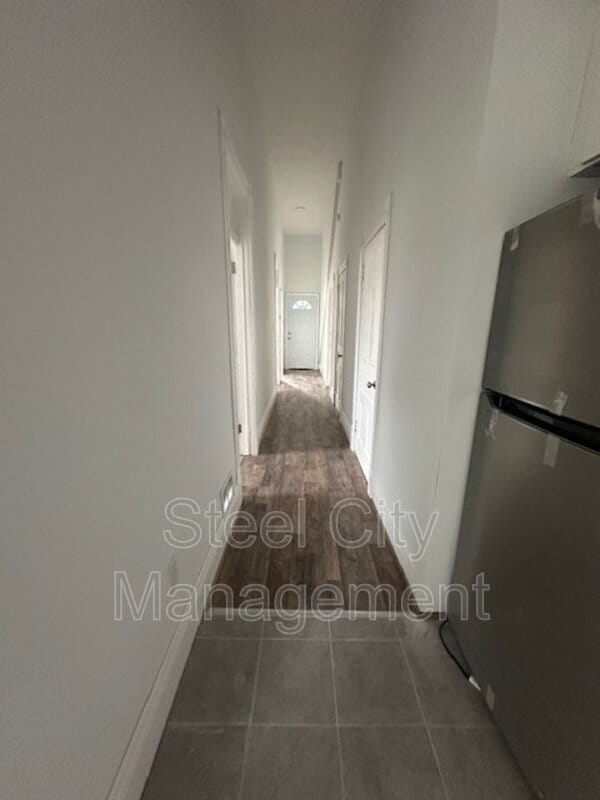 Building Photo - 211 S 7th St