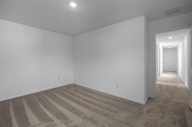 Building Photo - 61 Trinity Cir
