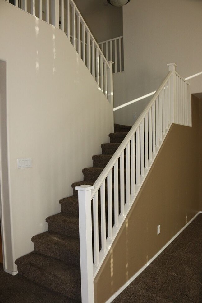 Building Photo - 11292 N 161st Dr