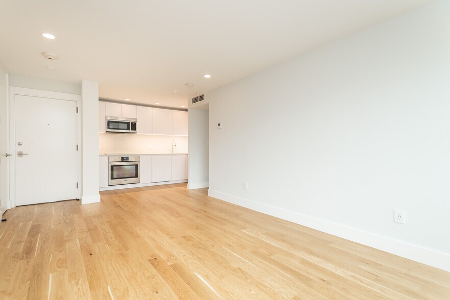 Building Photo - 334 Harvard St