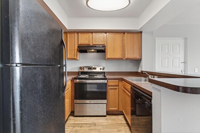 Building Photo - 728 Executive Center Dr