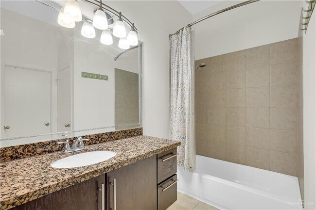 Building Photo - 28 Shalom Dr