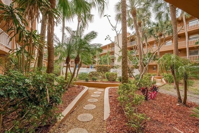 Building Photo - 12760 Indian Rocks Rd