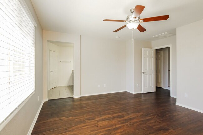 Building Photo - 17377 W Holland Ln