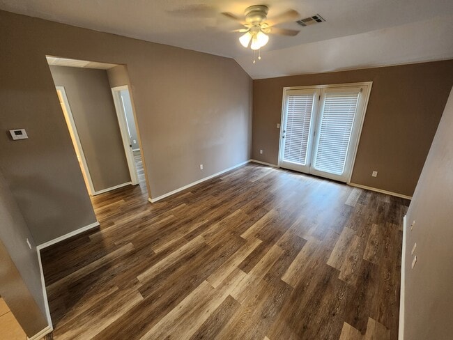 Building Photo - 1406 S Mississippi Ave