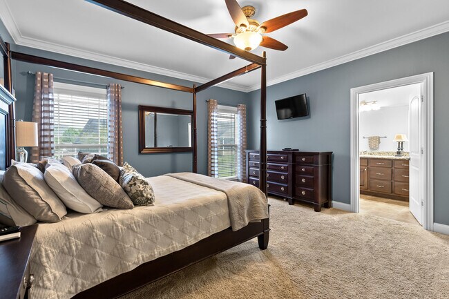 Building Photo - 3641 Willow Lake Cir