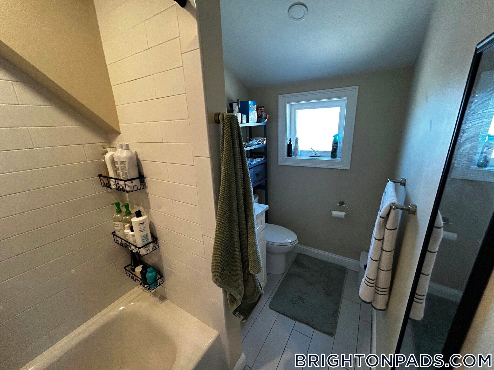 Building Photo - 35 Winship St