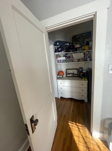 Building Photo - 1208 S Lincoln St