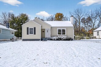 Building Photo - Updated 3-bed Home By Wes Montgomery Park