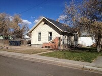 Building Photo - 600 E 6th St