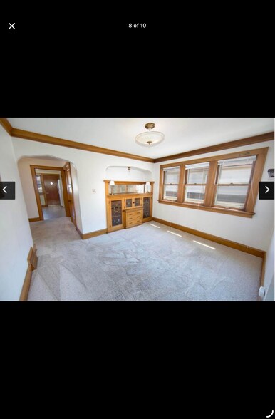 Building Photo - 938 S 77th St