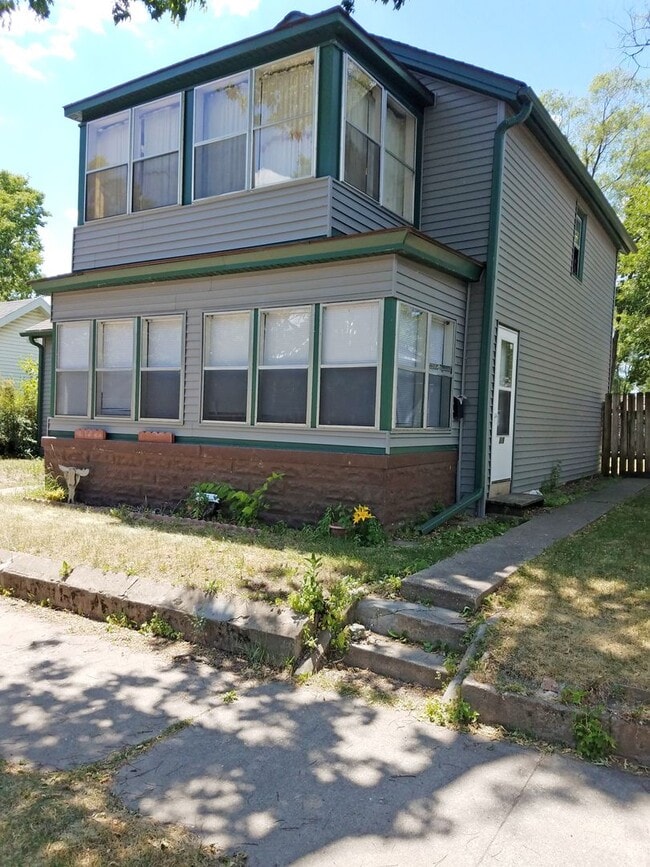 Building Photo - nre317