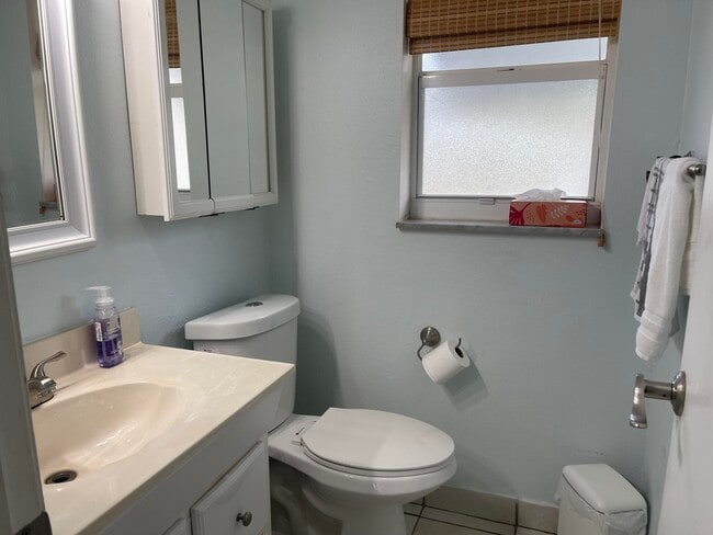 Building Photo - 3123 SW Natura Ave