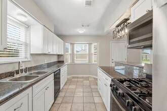 Building Photo - 3214 White Sail