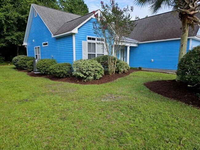 Building Photo - 129 S.Palms Drive
