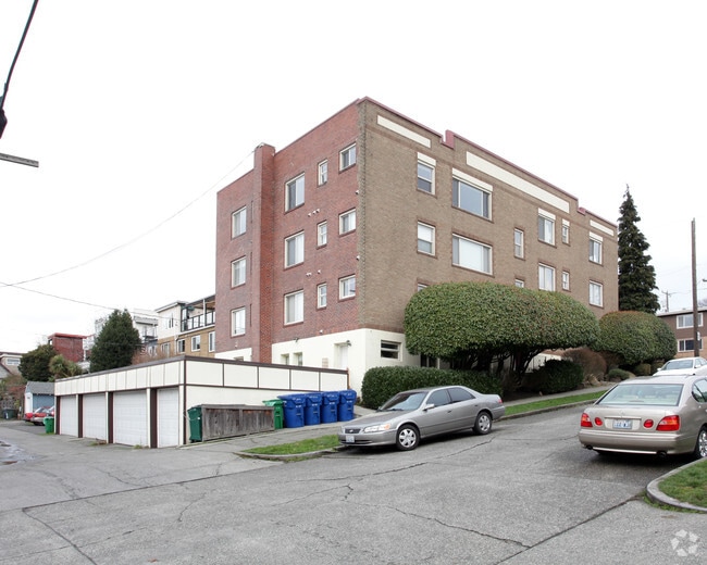 Building Photo - The Harmon