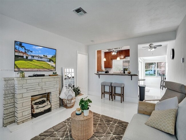 Building Photo - 1216 Guava Isle