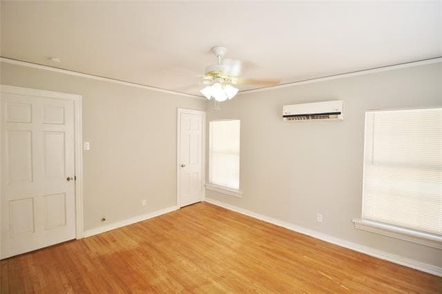 Building Photo - 3427 Kinmore St