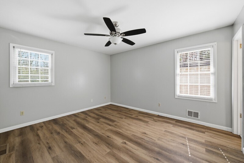 Building Photo - 2351 Emerald Falls Dr