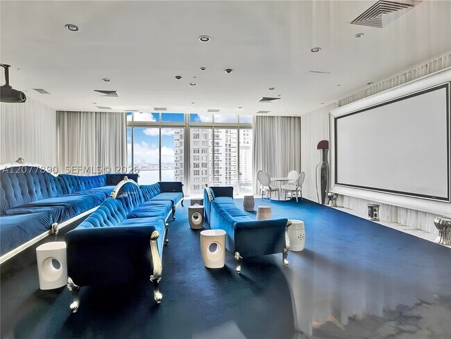 Building Photo - 495 Brickell Ave