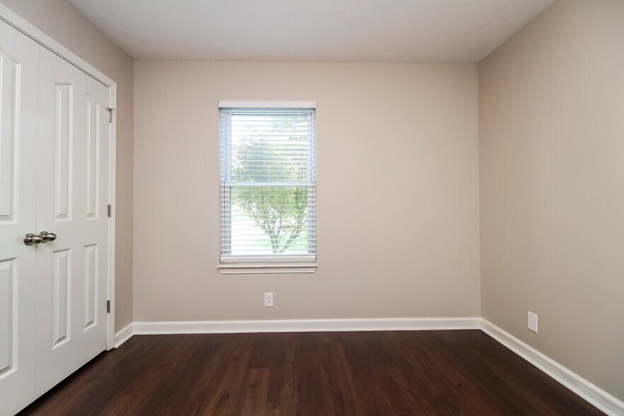 Building Photo - 1231 Azure Way