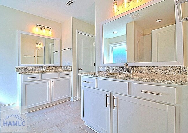 Building Photo - 151 Buckingham Dr