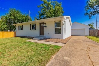 Building Photo - 1719 Crystal Ct
