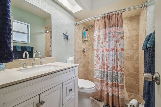 Building Photo - ***PRIVATE HEATED POOL*** Beautiful, Fully-Furnished 3-Bedroom Home Available April 1, 2026!   **...