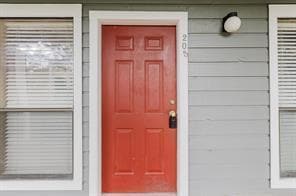 Building Photo - 2901 San Jacinto Blvd