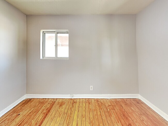 Building Photo - 1332 Eubanks Ave