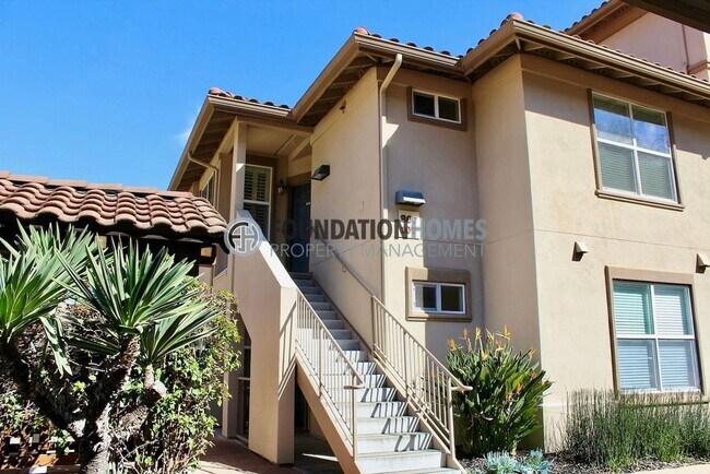 Building Photo - FURNISHED -Top-floor end-unit Condo - FOUN...